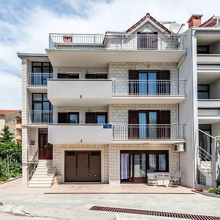 Apartments Silvi Подстрана Экстерьер фото