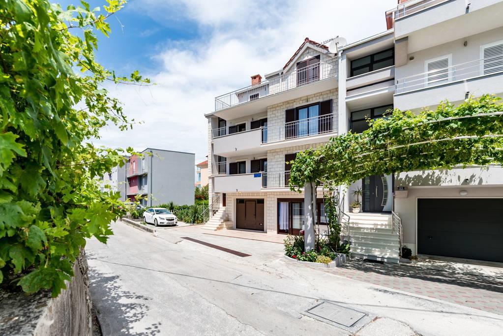 Apartments Silvi Подстрана Экстерьер фото