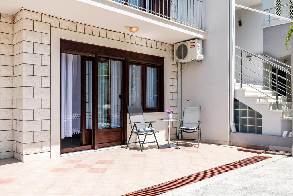 Apartments Silvi Подстрана Экстерьер фото