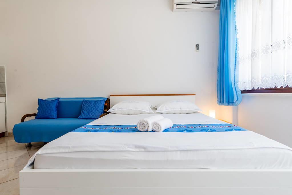 Apartments Silvi Подстрана Экстерьер фото