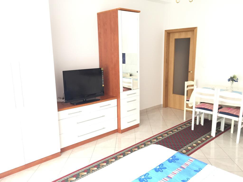 Apartments Silvi Подстрана Экстерьер фото